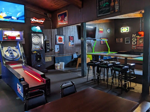 Savage Moose Sports Pub photo 9