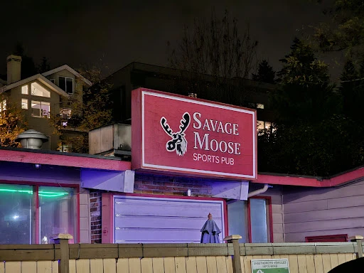 Savage Moose Sports Pub photo 8