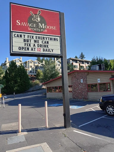 Savage Moose Sports Pub photo 7
